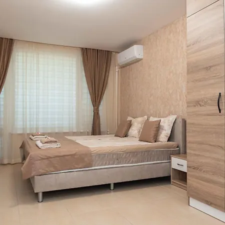 Lazur Delight Apartment Burgas